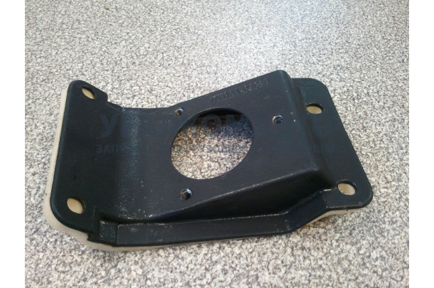 кулиса опора рычага КПП DONG FENG 17ZD2A-03060